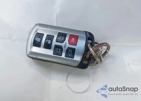 2012 Toyota Sienna Xle 7 Passenger z USA, uszkodzony, nr VIN 5TDDK3DC9CS036188